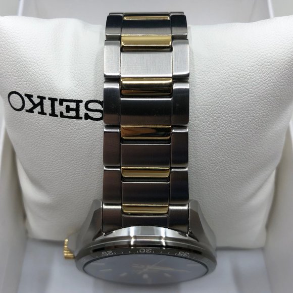 Unworn Seiko Essentials Solar Men's Watch SNE485 - Picture 6 of 11